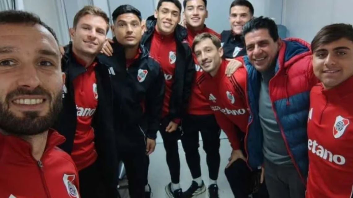 River y el mercado que no cierra: Bustos sigue adentro y Viña, a la espera del Fla