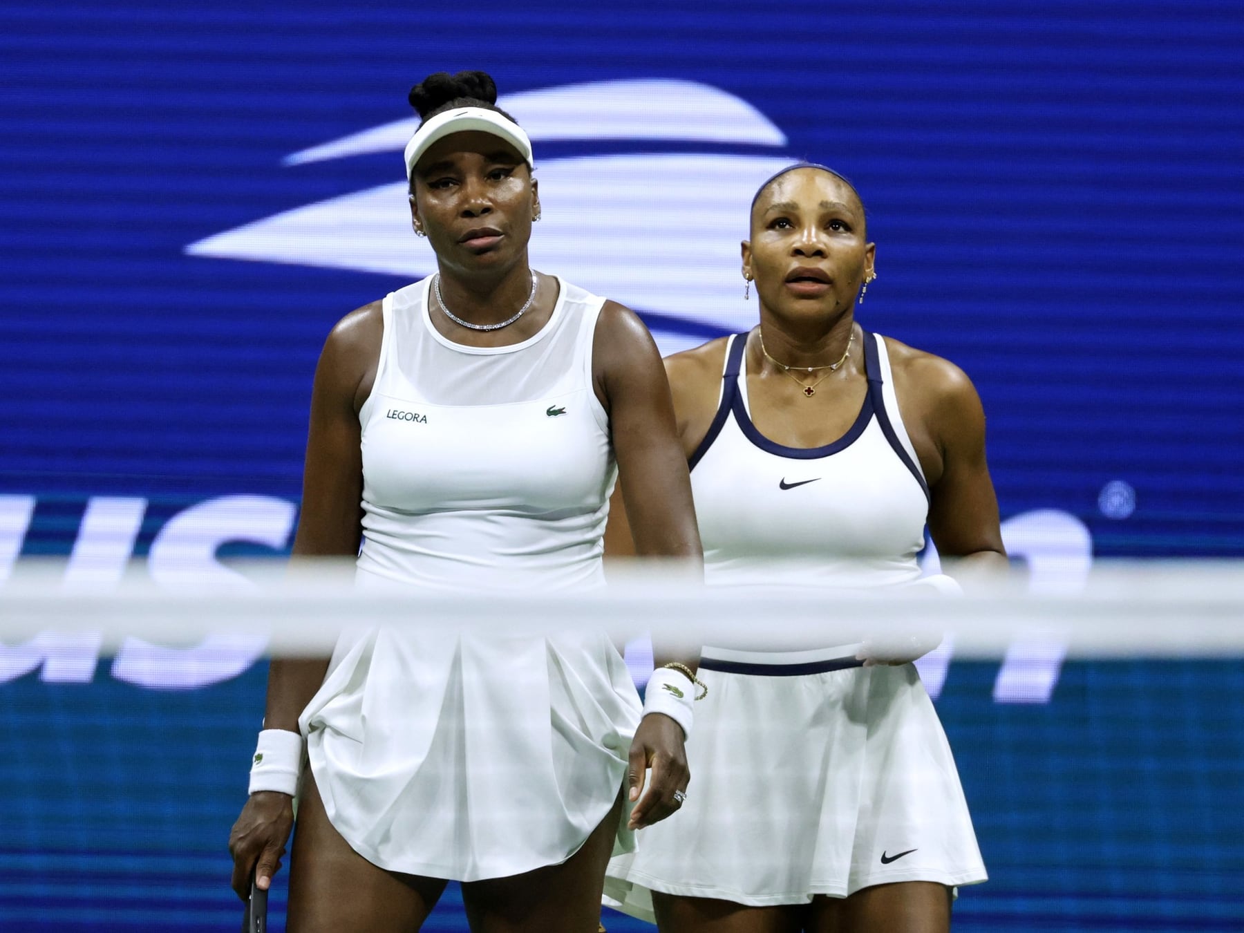 La última imagen juntas: las Williams se despidieron del dobles en una noche que ya es historia