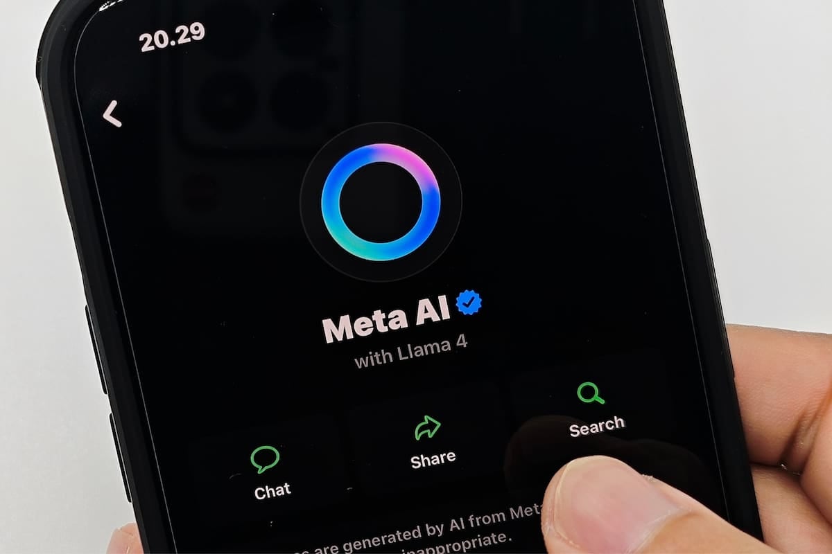 Meta IA en WhatsApp: el truco exprés para borrarla de la pantalla sin desinstalar nada