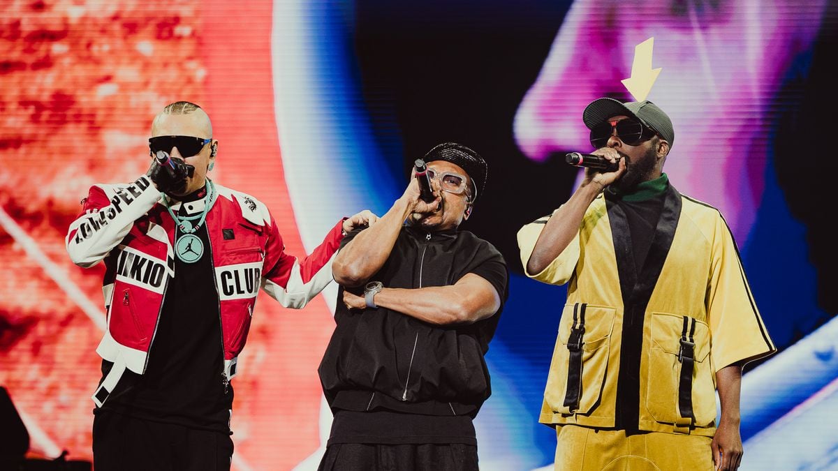Dieciséis años no son nada: Black Eyed Peas revalidó su fórmula ante un Movistar Arena que no paró de saltar