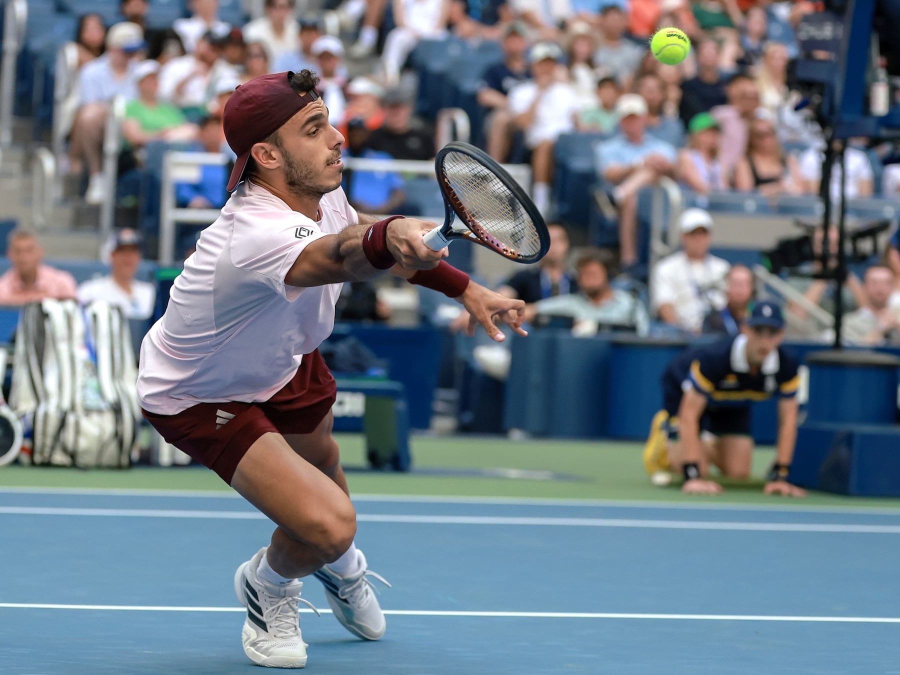 Cerúndolo chocó contra la muralla de Blockx y se despidió del US Open en la puerta de los cuartos