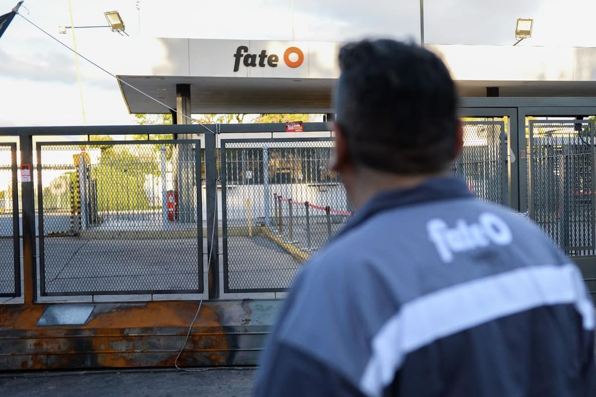 El empleo formal no encuentra piso: en lo que va del año se borraron 139.464 puestos y casi 10.000 empresas del padrón