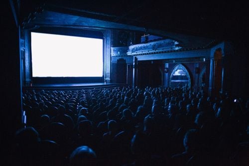 La pulseada por la plata del cine: Pirovano asegura que repartió 25 millones de dólares y Fonzi dice que dependen de las plataformas