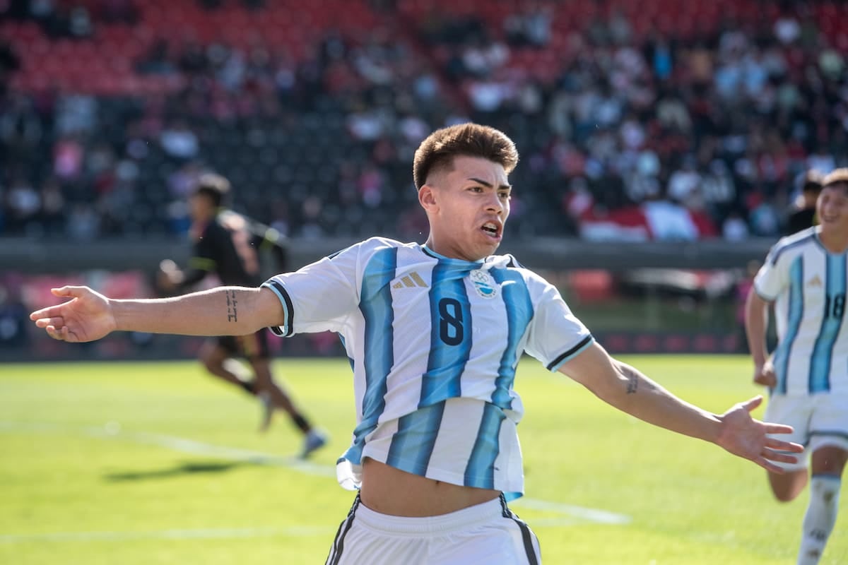 La Albiceleste se sacó de encima a Perú con un gol en el último suspiro y va por la dorada ante Paraguay