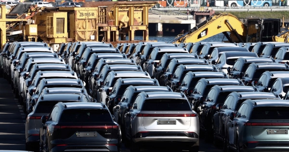 Autos que llegan de afuera: el 9,5% del mercado paga el arancel extrazona y convive con los híbridos que no lo pagan