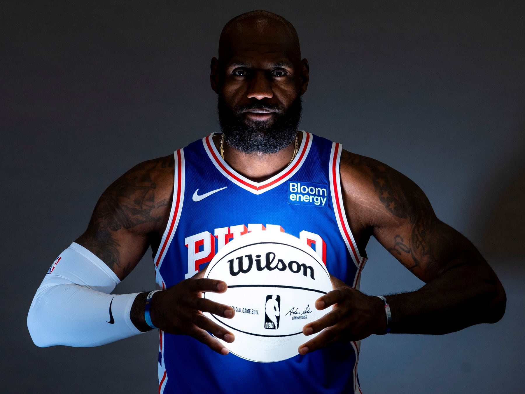 LeBron, a los 41, se muda al otro extremo de Estados Unidos: “No dejé a mi familia para perder en segunda ronda”