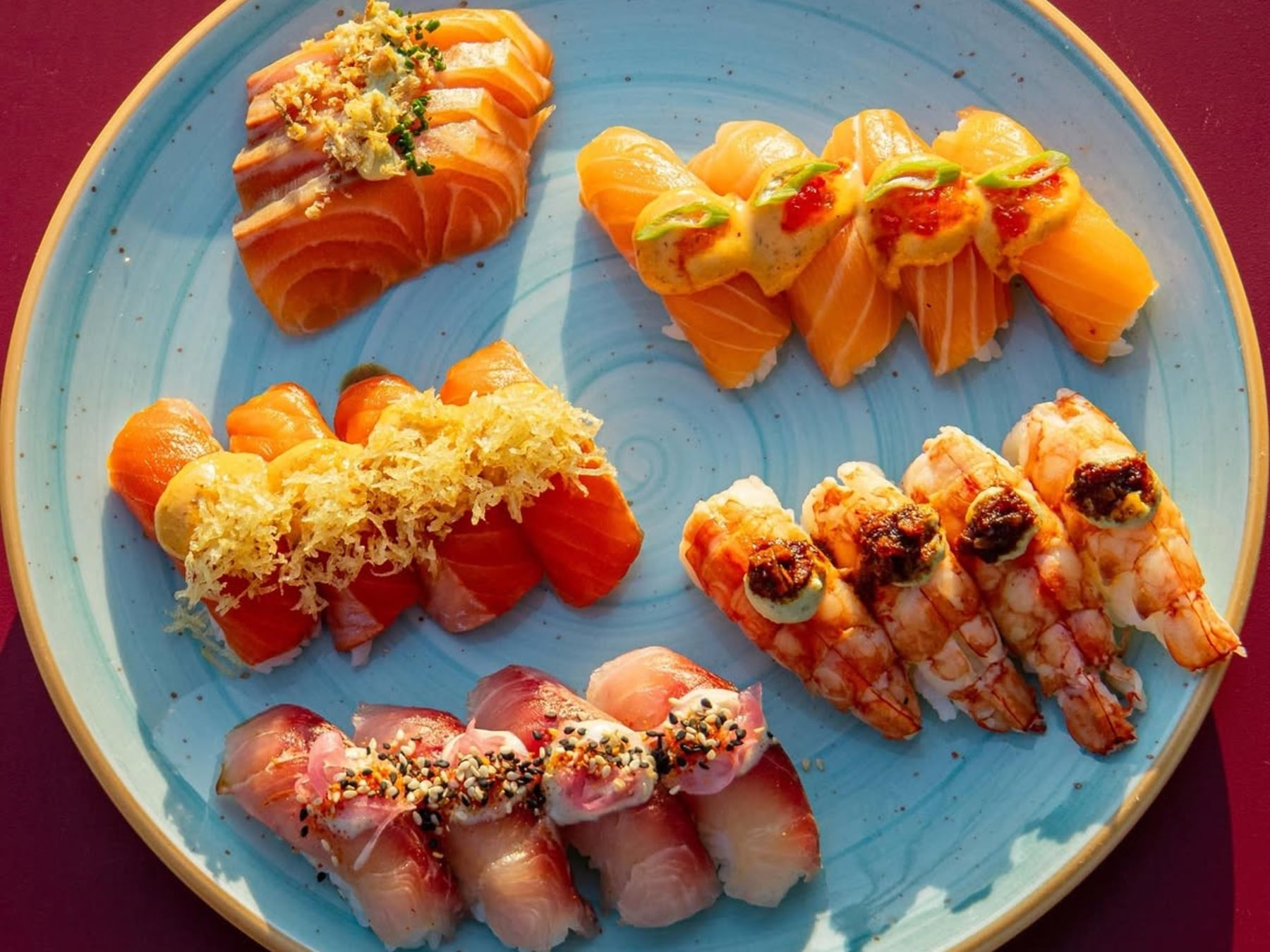Ikebana: una izakaya en Palermo Soho que cruza sushi de fusión con clásicos japoneses