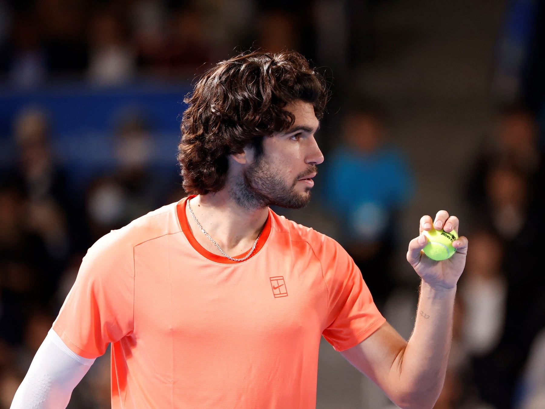 Carlitos lo dio vuelta y va por otra: Alcaraz finalista en Tokio tras una remontada a pura muñeca