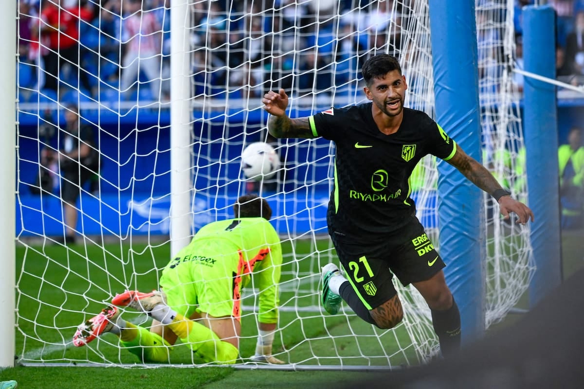 Cuti Romero se vistió de nueve y le dio tres puntos de oro al Atlético de Simeone