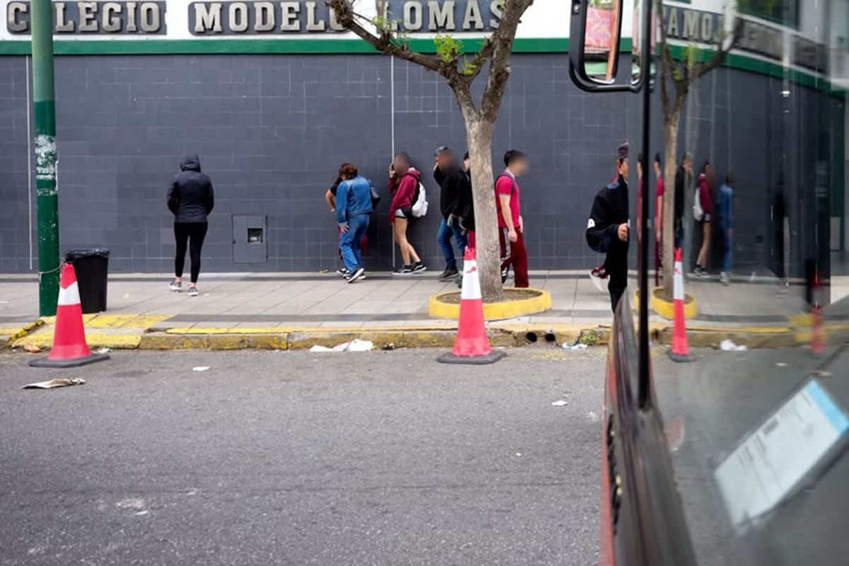 Lomas de Zamora: el caso de las imágenes truchas que sacudieron a un colegio y dejó a varias chicas viendo el piso