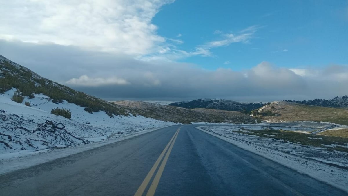 La cordillera neuquina amanece con los dos pasos abiertos a Chile, aunque pide cadenas y paciencia al volante