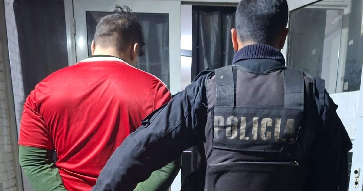 Un expolicía detenido en Rosario por el femicidio de una joven de 26 años en una pensión