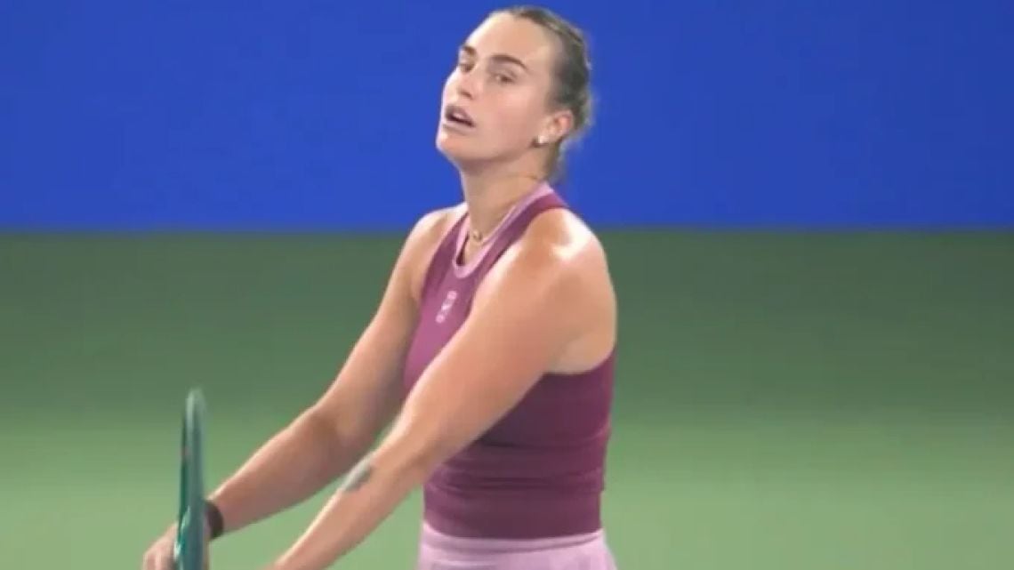 La gigante se cayó en Wuhan: Ann Li le ganó a Sabalenka en un tie-break para el infarto