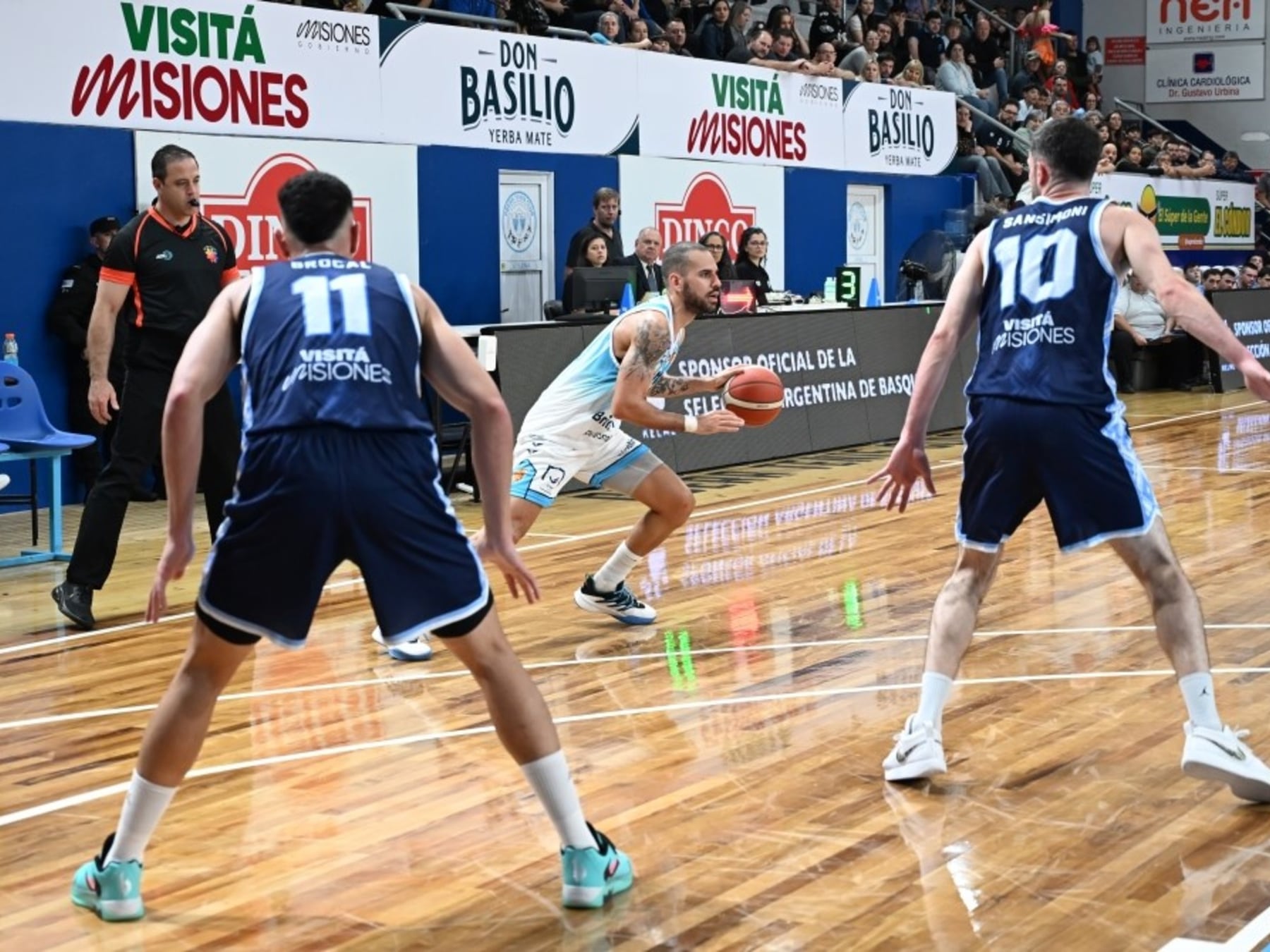 Racing de Chivilcoy se floreó en Misiones y dejó a Oberá con el boleto sin pasar por la ventanilla