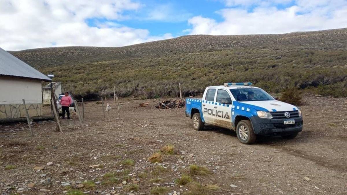 Meseta anegada, mesa vacía: el rescate que volvió a poner en alerta a los parajes rurales de Neuquén