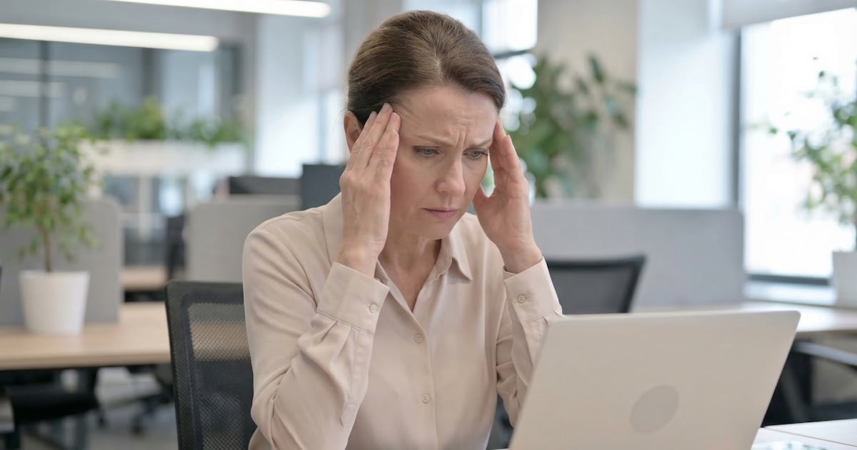 Agotamiento laboral: cinco hábitos de cada día para empezar a levantar el cuerpo después del desgaste