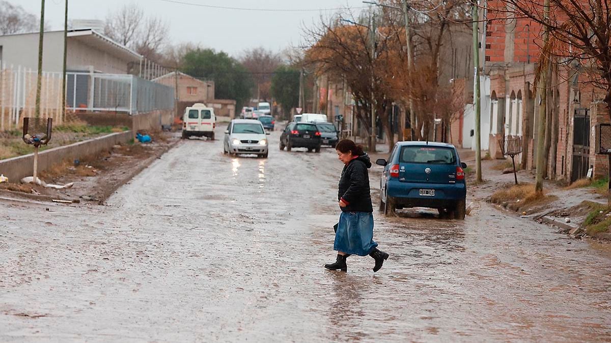 Suelos empapados y tormentas que se arman en minutos: el mapa del riesgo que preocupa en Neuquén