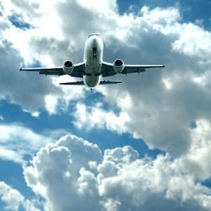 La Argentina mantiene la presión tributaria más alta de la región sobre los pasajes aéreos internacionales