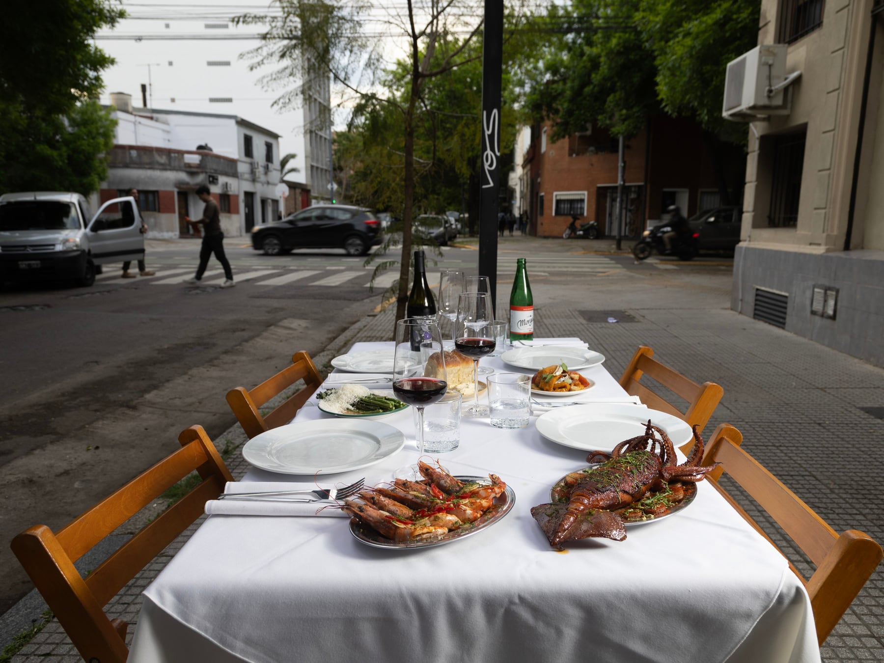Villa Ortúzar se reinventa como polo gastronómico con alquileres accesibles y locales de gran metraje
